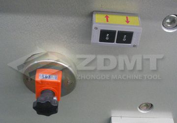 后擋料距離手動(dòng)微調(diào).jpg 后擋料距離手動(dòng)微調(diào).jpg